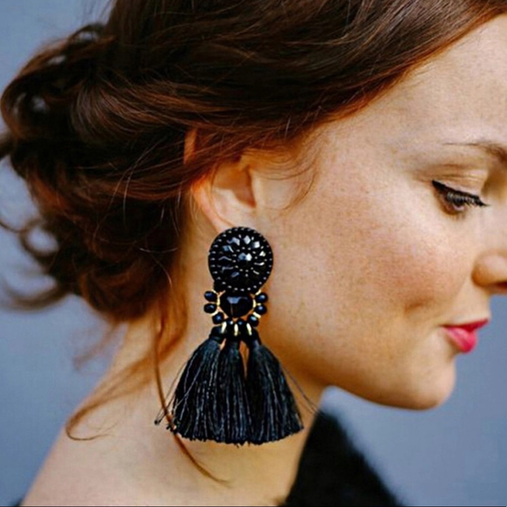 ✨Black rope fringe earrings✨